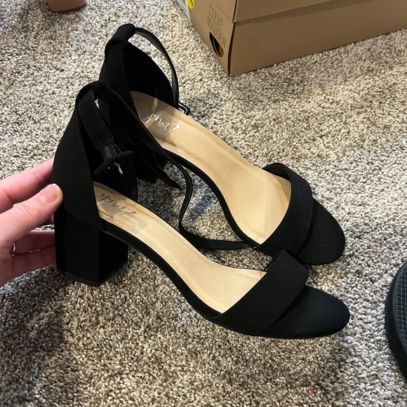 Women’s heels - Picture 1 of 1